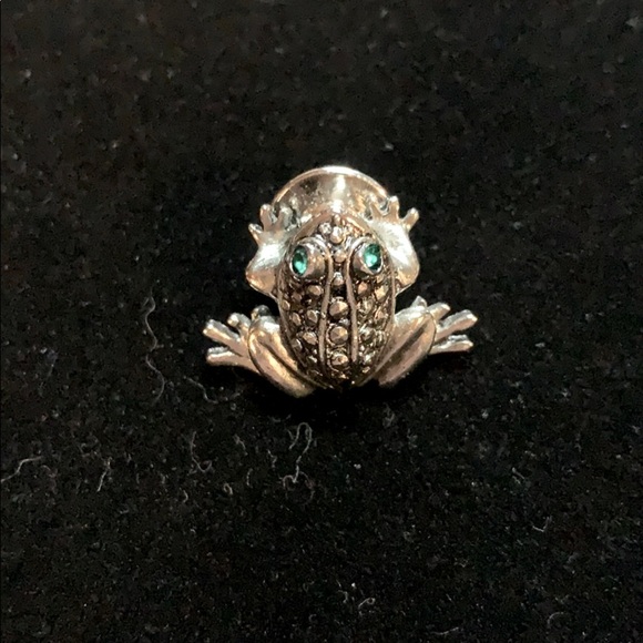 Mini Frog with Green Crystal Eyes & Marquisette - Picture 1 of 5